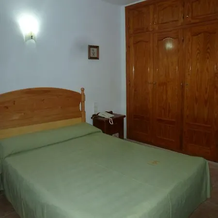 Cortes Guest house